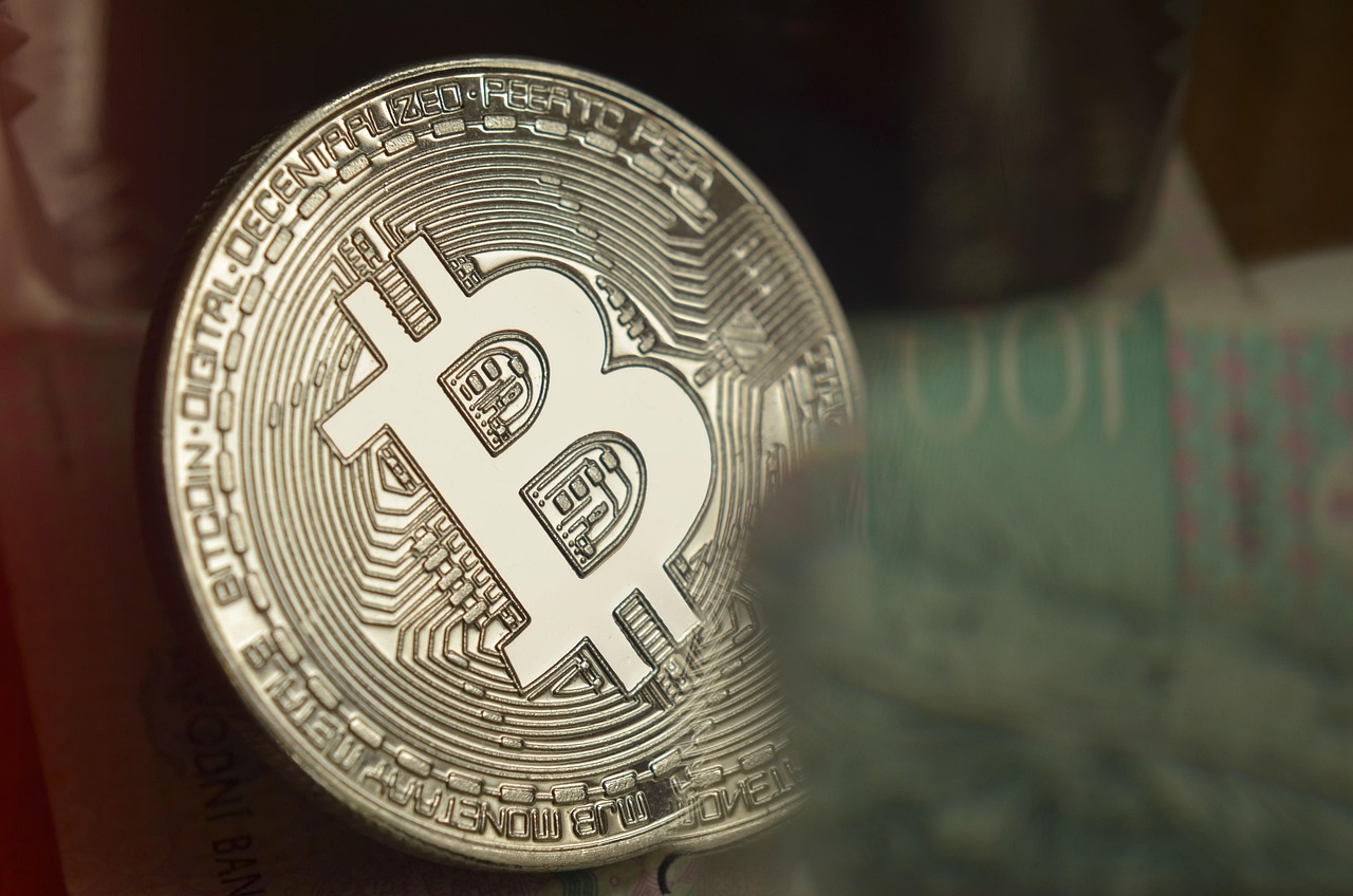 传Circle、BitGo等欲申请银行执照！稳定币发行商将成为加密货币银行？